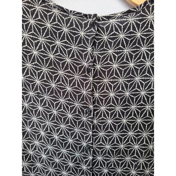 H&M Women’s Black Star Print long sleeve button back Blouse - sz 2 - Picture 5 of 8
